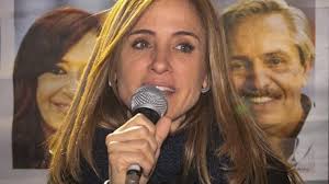 Una de las primeras oradoras fue la funcionaria victoria tolosa paz, quien aseguró que se viene trabajando en la articulación y en la búsqueda de aquellos que nunca habíamos alcanzado con la asignación universal por hijo, y destacó el trabajo articulado entre todo el gobierno para continuar con la búsqueda activa de más de 13.900 mujeres y hombres que están tramitando su nueva identidad en aquellos que nunca habíamos podido llegar con políticas activas de inclusión social. Victoria Tolosa Paz Sobre Un Aporte Economico De La Politica Los Fiscales No Pueden Ganar 600 Mil Pesos