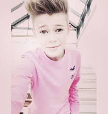 Internet personality and singer benjamin lasnier arrives for the 30th annual nickelodeon kids' choice awards, march 11, 2017 at the galen center on. Benjamin Lasnier Benjaminosvald Twitter