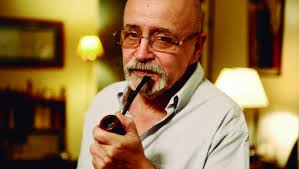 Hay que volver a los comentaristas, editarlos y estudiarlos"