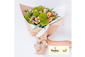 Whether you'er a professional florist or diy type, that's planning a wedding, event or just love flowers. Bloom In Blue Challenge With Delphinium Sunshine