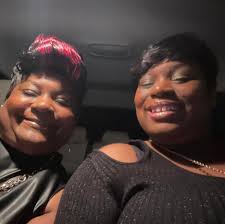 What are income-based apartment complexes in Augusta that allow pets?