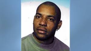 Se encontraron prendas y un bolso debajo del suelo del cobertizo, anunció la policía holandesa el lunes. Follow Up Van Vermiste Naima Jillal 52 Mogelijke Verdachte In Beeld