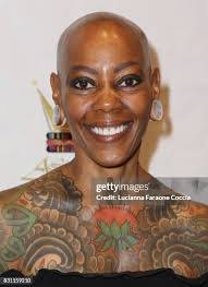 Robert Bassler's Instagram, Twitter & Facebook