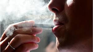 I keep all mine in my desk drawer. Us Vaping Illness Deaths Rise To 18 With 1 000 Cases Reported Bbc News