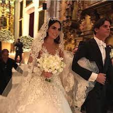 A sydney based wedding blogger who keeps on top of wedding trends has shared with femail the three wedding dress trends that are on the rise. Pin By Thediywedding On Wedding Dresses Mexican Wedding Dress Dream Wedding Dresses Bride Dress