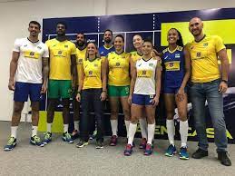 Camisas para fardamento de futebol com personalização de nome e número oficiais na futfanatics. Asics E Cbv Apresentam Os Uniformes Da Selecao De Volei