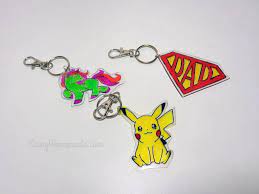 Make Your Own Personalized Diy Keychain Using Shrink Plastic Diy Keychain How To Make Keychains Keychain Craft