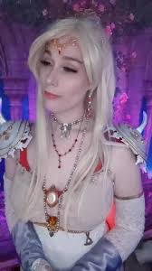 Rosa Farrell is back