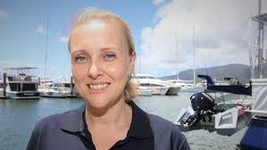 Grey nomads, wage rises pitched to solve regional Queensland worker  shortage