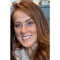 April Mccracken's Instagram, Twitter & Facebook