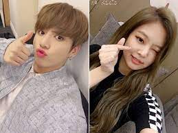 Niel teen top selfie bangun tidur ya nih? Duck Face Hingga Finger Heart Yuk Intip Pose Selfie Yang Jadi Tren