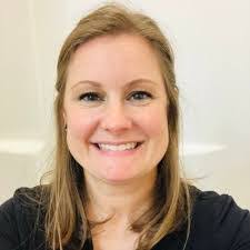 Cara Mullen's Instagram, Twitter & Facebook