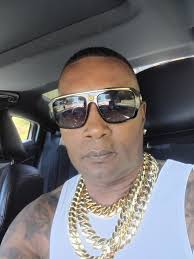 Is it better to find a new job and put in a 2 week notice to quit? What do  I need to do to make sure they can't put anything