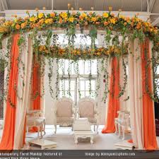 South Indian Wedding Mandap Images Yahoo Image Search Results Southindianweddings South Ind In 2020 Indian Wedding Decorations Wedding Mandap Wedding Decorations Uk