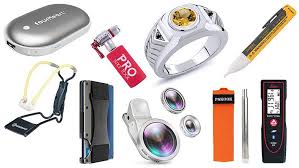 December 18, 2017 · 7 comments. Heavy On Shopping On Twitter 13 Best Small Gifts For Men This Christmas Https T Co Shaiojpgnk Gifts Christmas