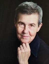 Susan Begg's Instagram, Twitter & Facebook