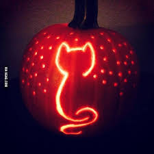 Cela signifie que vous pouvez l'utiliser et si vous avez l'intention d'utiliser une image trouvée ici pour un usage commercial, soyez conscient que l'authorisation du modele n'a pas été obtenue et. Halloween Katze Haus Dekoration Sculptures De Citrouille Citrouille Halloween Citrouilles Sculptees