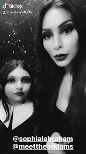 #addamsfamily #snaplikeanaddams #addamsfamilywednesday #momanddaughter  #familyoftiktok #thisishalloween #familycostumes #farrahabraham  #sophiaabraham