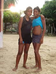 Black And Mexican Girls Two More Beautiful Young Afro Mexican Girls Of Chacahua Mexico Afro Punk Outfits African Diaspora Mexican Girl
