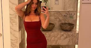 Some emmerdale fans believe they have the evidence they need to prove gabby thomas is the person poisoning kim tate after all. Emmerdale S Gabby Thomas To Undergo Sultry Makeover As Actress Describes Wardrobe Revamp Pow Showbiz