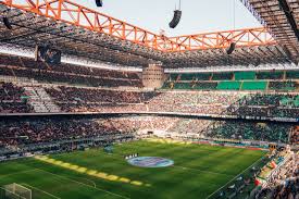 Za każdym razem gdy polska reprezentacja gra mecz, tysiące kibiców wybiera się na stadion a miliony fanów zasiada przed. Jak Zorganizowac Wyjazd Na Mecz Serie A Liga Wloska Na Wlasna Reke Bele Kaj