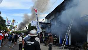 Bagaimana cara mengatur karyawan yang bekerja di kantor saat new normal? Aji Makassar Kecam Pembakaran Palopo Pos Nasional Tempo Co