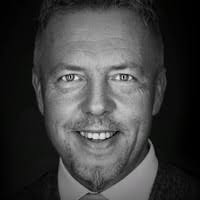 40+ "Lee Fielding" profiles