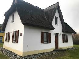 Bewertungen, hotelbilder & top angebote: Reethaus Am Meer Insel Ruegen Sant Ferienhaus Glowe