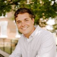 Louis Amis's Instagram, Twitter & Facebook