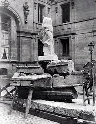 Ou nice de samotrácia, é uma escultura que representa a deusa grega nice. Quem E Vitoria De Samotracia Historia Das Artes