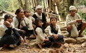 Untuk pembahasan lebih lanjut, kedua faktor ini akan penulis jelaskan pada bab tinjauan pustaka. 10 Faktor Penghambat Perubahan Sosial Beserta Contoh Penjelasan
