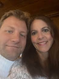 Hello. I was hoping to get some insight from people who've been to many  grad parties before ( I have not, lol). The venue we plan to use has an  option where