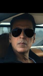 Neelam Lakhani's Instagram, Twitter & Facebook