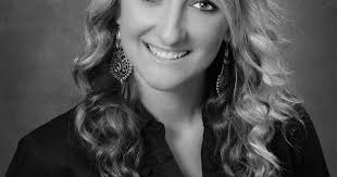 Photos) 2012 Pancake Day Queen contestants, escorts and Little Miss and  Misters