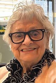 Audrey Seltzer's Instagram, Twitter & Facebook