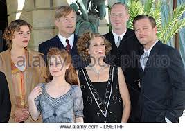 Marie bäumer was born may 7, 1969, in düsseldorf. Schauspieler L R Marie Baumer Sterben Als Hedda Adlon Standardwerk Oliver Berben Josefine Preuss Als Sonja Schadt Und Der Regisseur Uli Edel Stehen Bin Mittwoch 01 08 2012 In Den Bavaria Studios In Munchen Oberbayern
