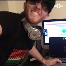 This Dad has way too much time