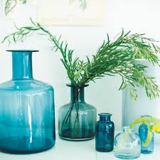 .ヴラッド бураддо — влад ボーバ бо:ба — вова バローディア баро:дя — володя ヴセヴォロド вусевородо — всеволод ビｧチｪスラヴ — бячесурабу ра — тамара タニャ таня — таня タラス тарасу — тарас タチヤーナ тачия:на — татьяна チグラン чигуран — тигран チムル чимуру. Albacken ã‚¢ãƒ¼ãƒ ãƒã‚§ã‚¢ Luna Plutoniana