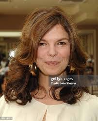 Jeanne Lawrence's Instagram, Twitter & Facebook