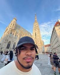 Daniel Baggett (@daniel_baguette) • Instagram photos and videos