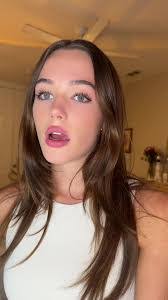 Jan Judd's Instagram, Twitter & Facebook