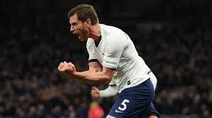 Jan vertonghen, le défenseur de benfica, a expliqué qu'il avait beaucoup souffert lors de ses derniers mois de contrat avec tottenham. Jan Vertonghen Set To Join Benfica On Three Year Deal After Spurs Exit Football News Sky Sports