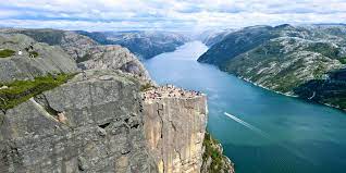 Met een lengte van ruim 100 kilometer, elf haarspeldbochten en een gemiddelde stijging van 9 procent. Wanderung Auf Den Preikestolen Entfernung Packliste Wetterbericht
