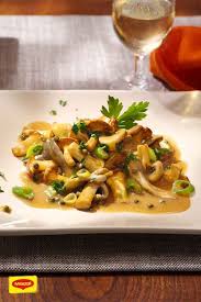 Es Ist Pilz Saison Pilze Sind Super Vielfaltig Und Fur Verschiedenste Rezepte Einsetzbar Heute Fur Dich Unser Leckeres Pilzgula Rezepte Pfeffersauce Gulasch