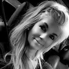 Samantha Benefield's Instagram, Twitter & Facebook