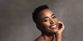 Miss teen usa kaliegh garris, miss usa cheslie kryst, miss america nia franklin und natürlich miss universe zozibini tunzi. Miss Universe Zozibini Tunzi Wants To Influence Generations Of Young Africans To Become Changemakers