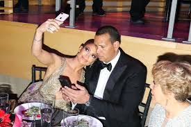 Jennifer lopez — qué hiciste 04:57. Fnbfc9zwefmgfm