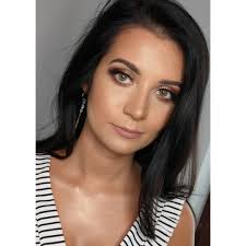 Anna Mroczek Makeup added a new...