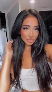 🌟 I'M LOOKING FOR A FARM JOB ASAP🌟 Hi, my name is Caroline, I'm 19 years  old and a Backpacker from Germany 🇩🇪. I have been in New Zealand for 4  months