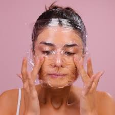 Trying the plastic wrap makeup hack 😮💄